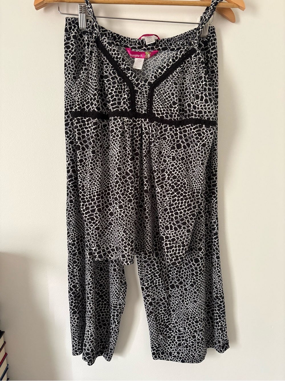Black & White Printed Lounge Set